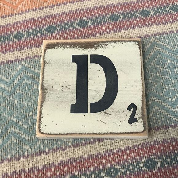 Wooden D scrabble piece - Picture 1 of 6